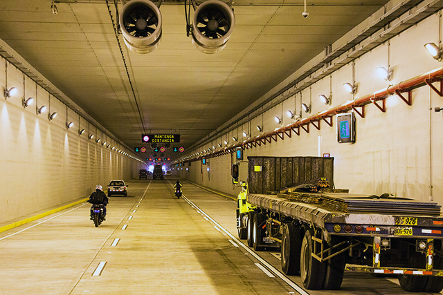 Señalización de Emergencia: medidas de seguridad en túneles de carreteras  