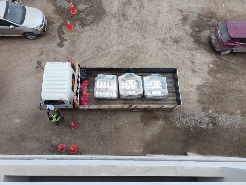 Hito o Poste de Kilometraje Perú 1 hito poste kilometraje peru ccimasenalizaciones.peru