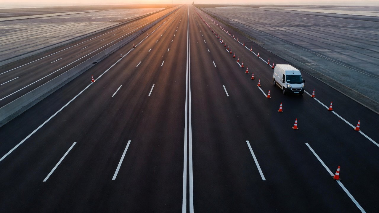Líneas segmentadas de demarcación vial: Imagen principal