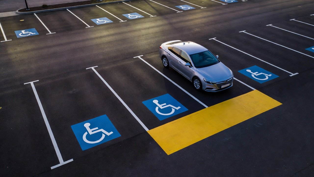 Estacionamientos accesibles dimensiones y normativa: Imagen principal